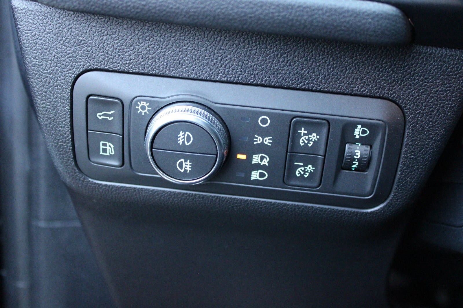 Sort Ford Kuga fra 2023