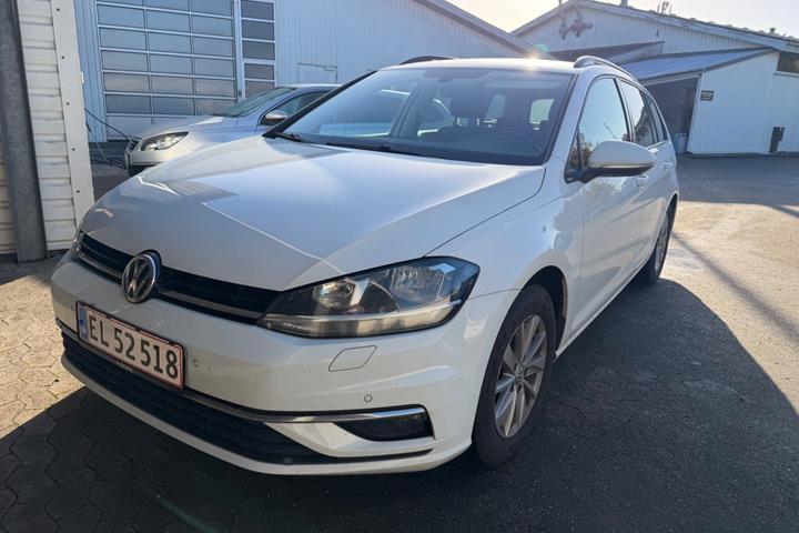 Hvid VW Golf VII fra 2017