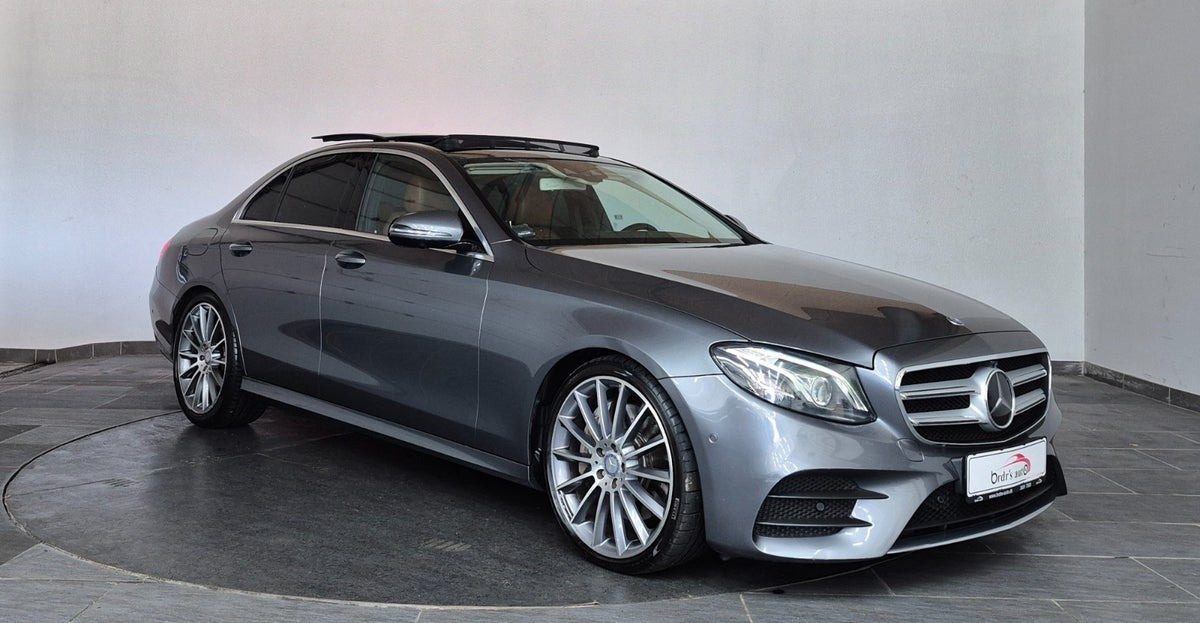 Grå Mercedes E350 d fra 2016