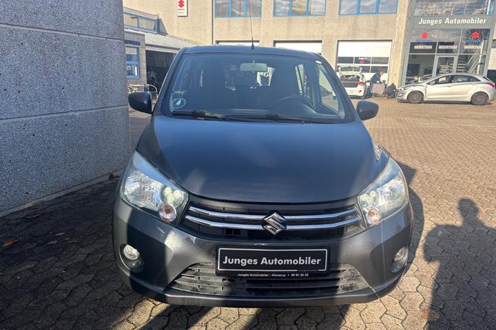 Grå Suzuki Celerio fra 2017