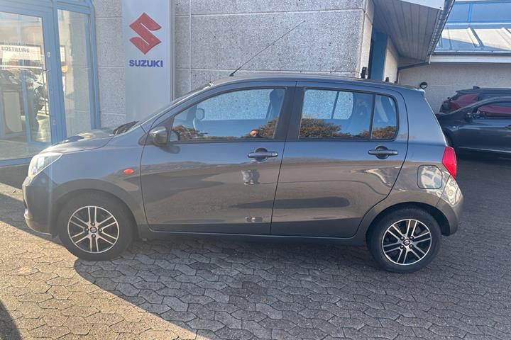Grå Suzuki Celerio fra 2017