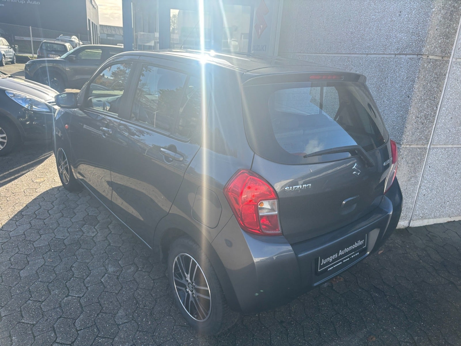 Grå Suzuki Celerio fra 2017
