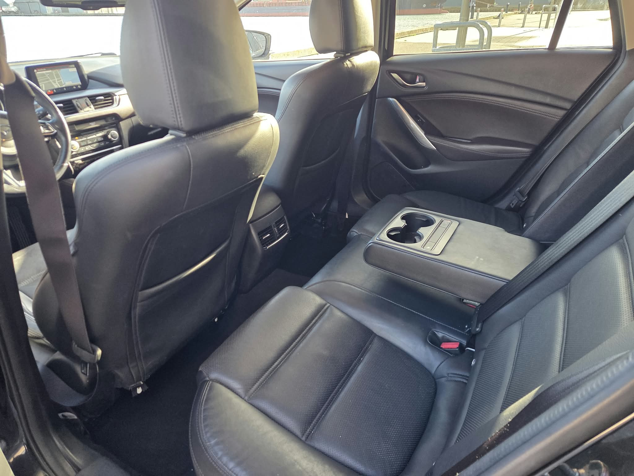 Sort Mazda 6 fra 2017