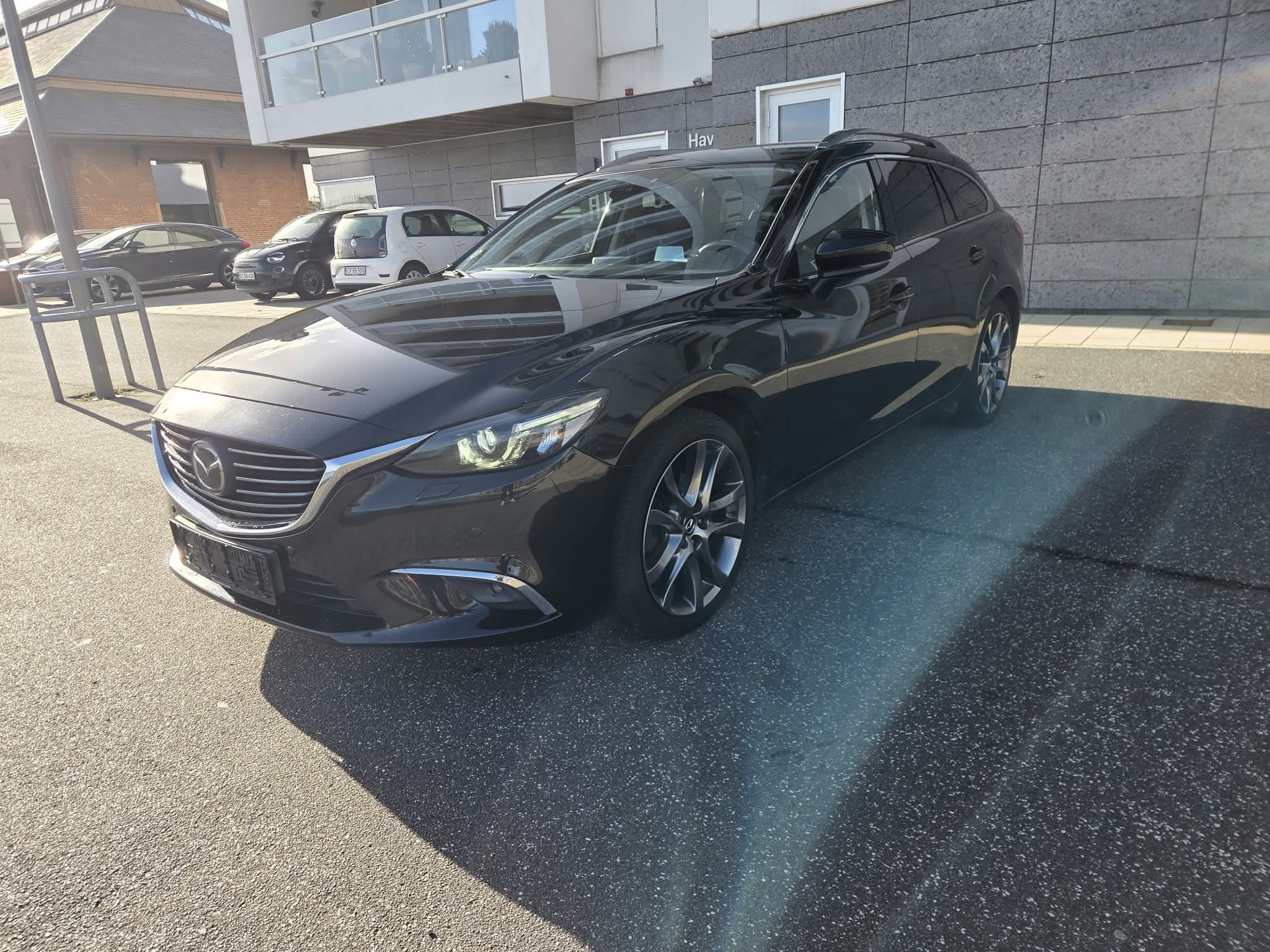 Sort Mazda 6 fra 2017