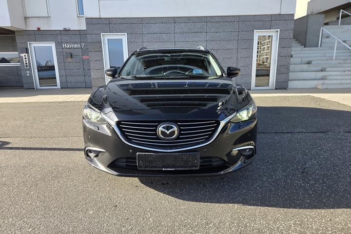 Sort Mazda 6 fra 2017