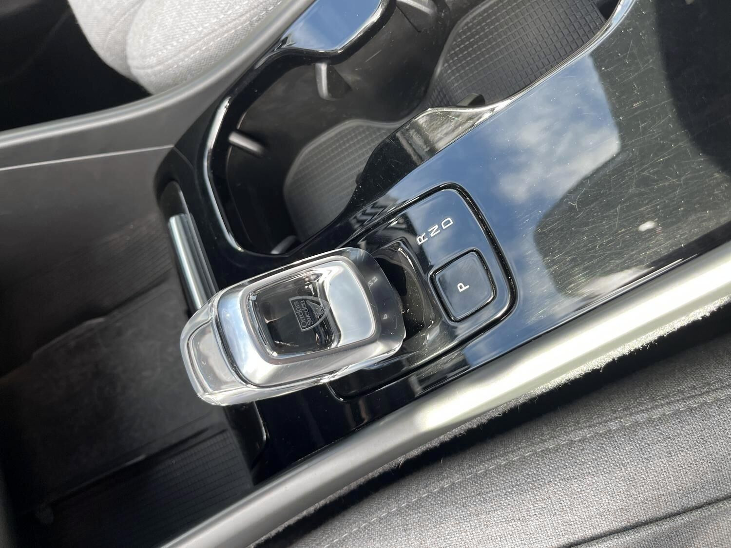 Blå Volvo XC40 fra 2023