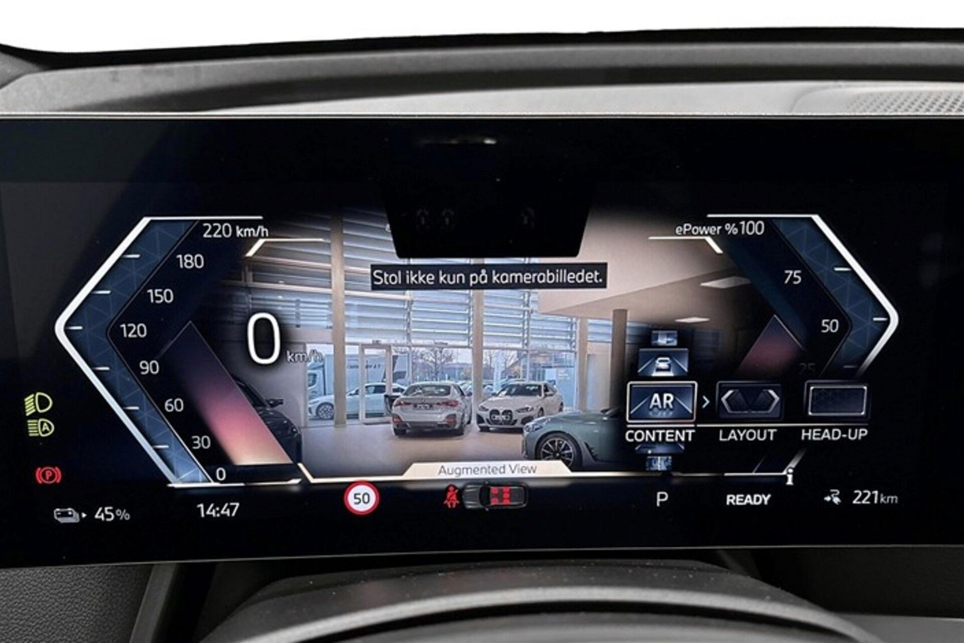 Grå BMW iX fra 2024