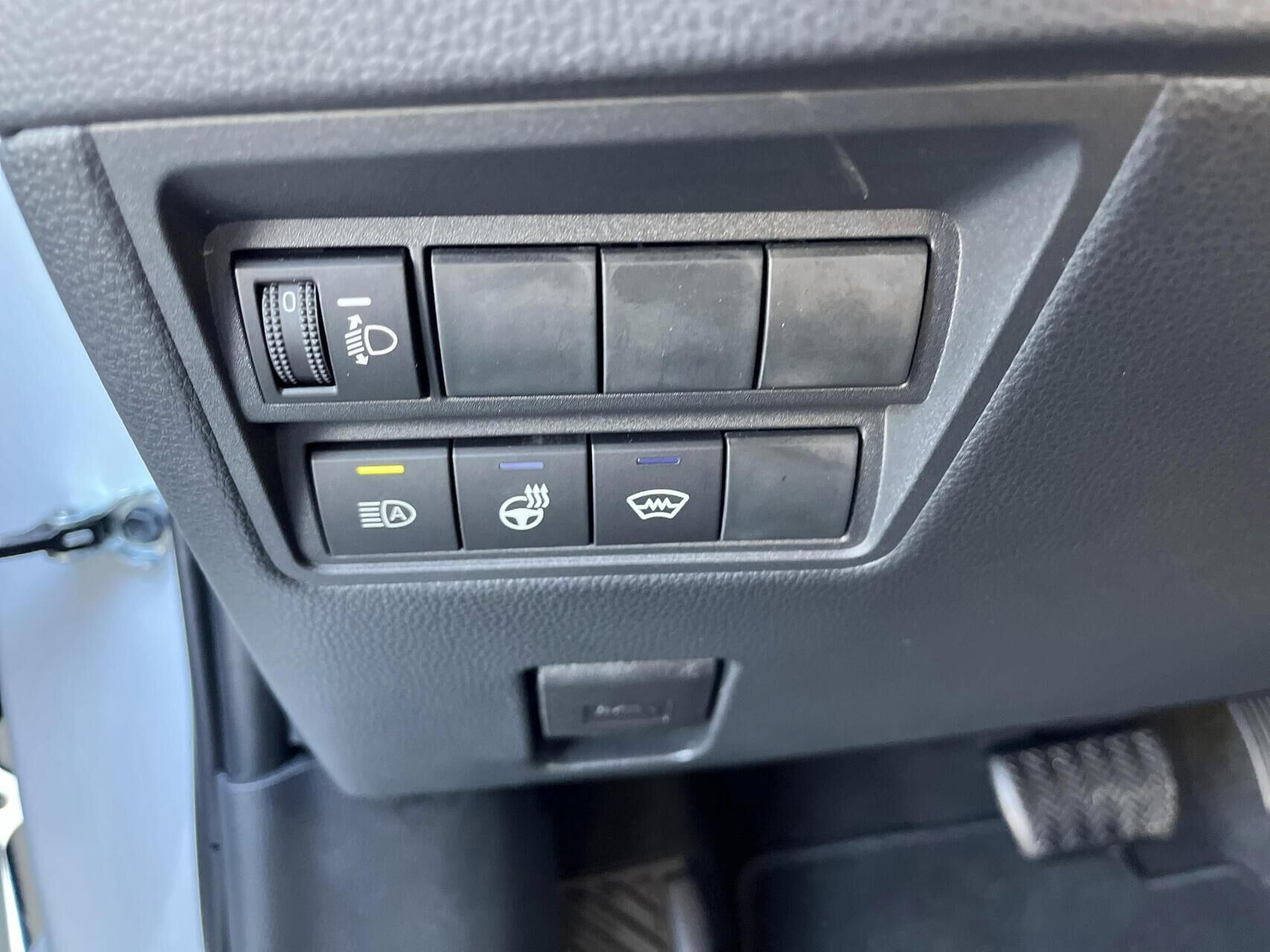 Hvid Toyota Yaris Cross fra 2026