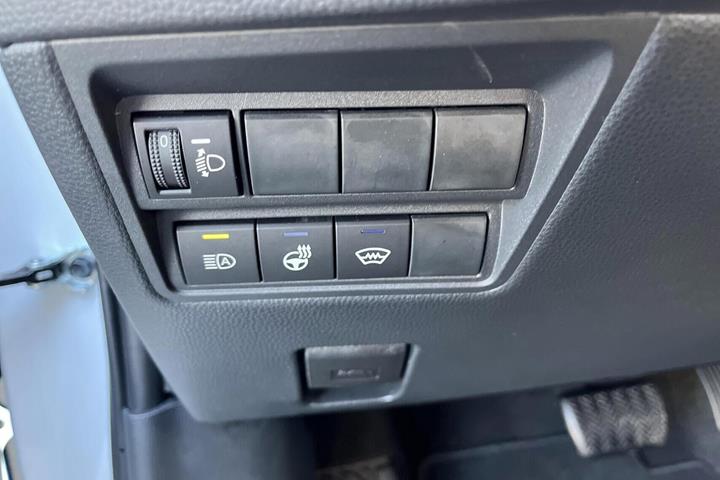 Hvid Toyota Yaris Cross fra 2026