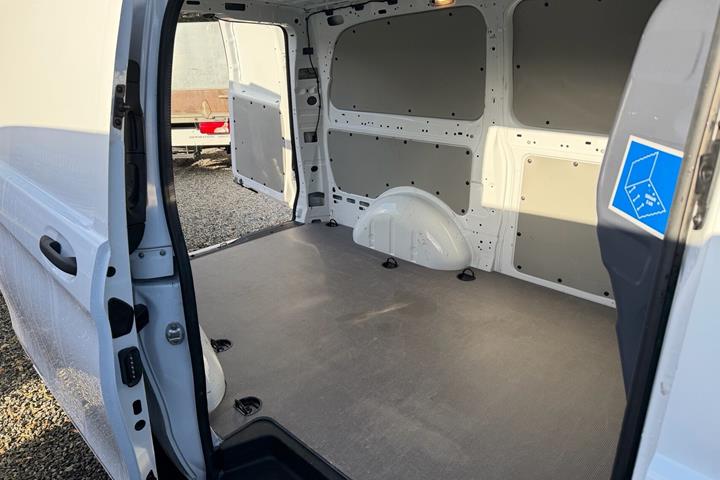 Hvid Mercedes Vito fra 2026
