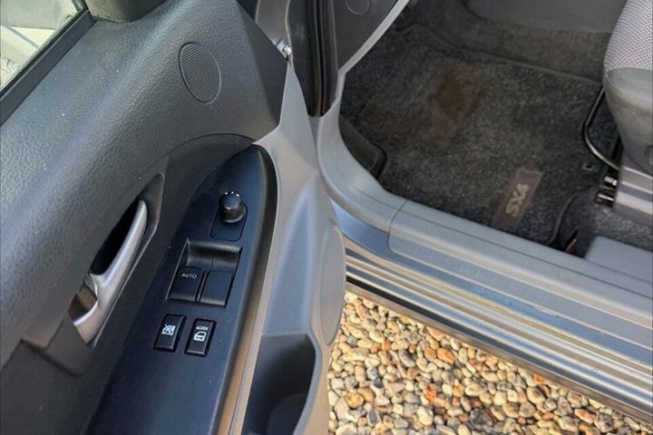 undefined Suzuki Swift fra 2008