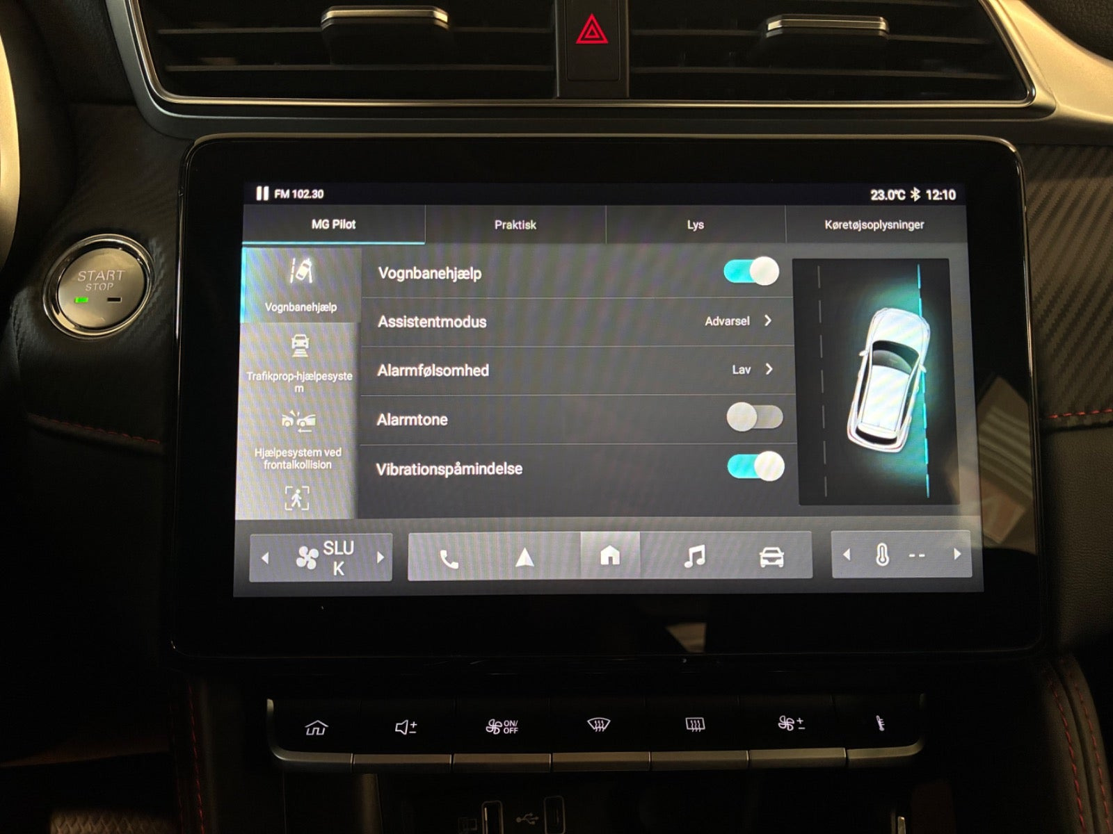 Sort MG ZS fra 2023
