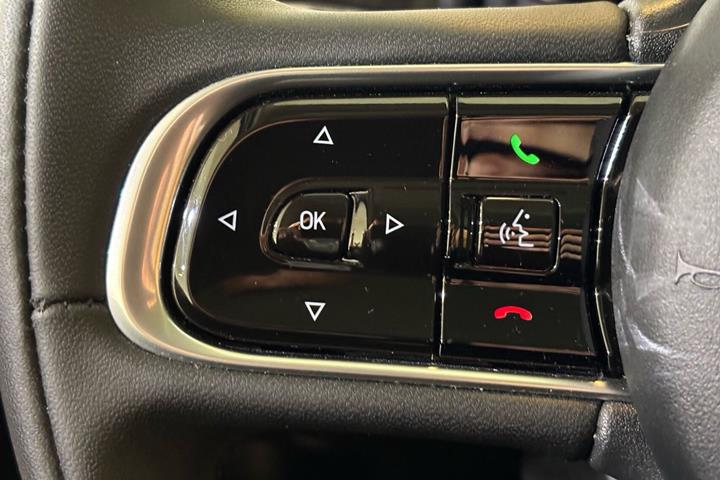 Hvid Fiat 500e fra 2023