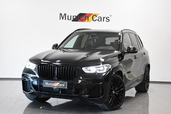undefined BMW X5 fra 2021