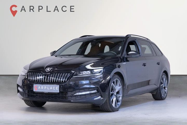 Sort Skoda Superb fra 2020