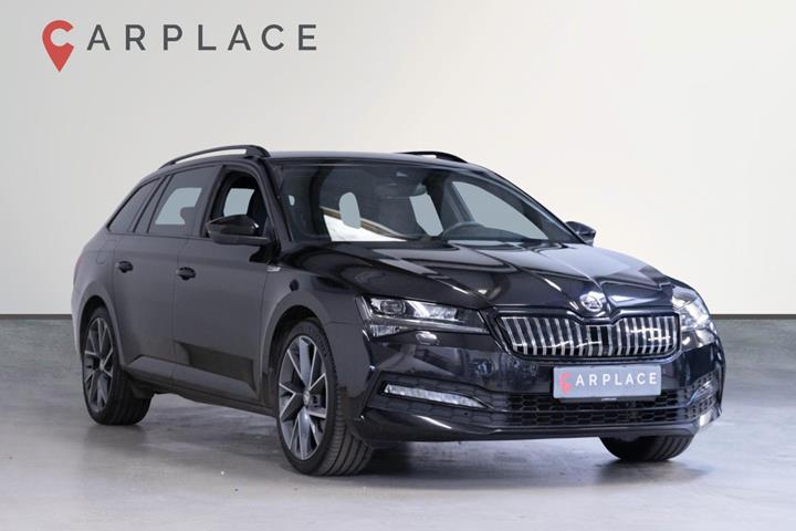 Sort Skoda Superb fra 2020