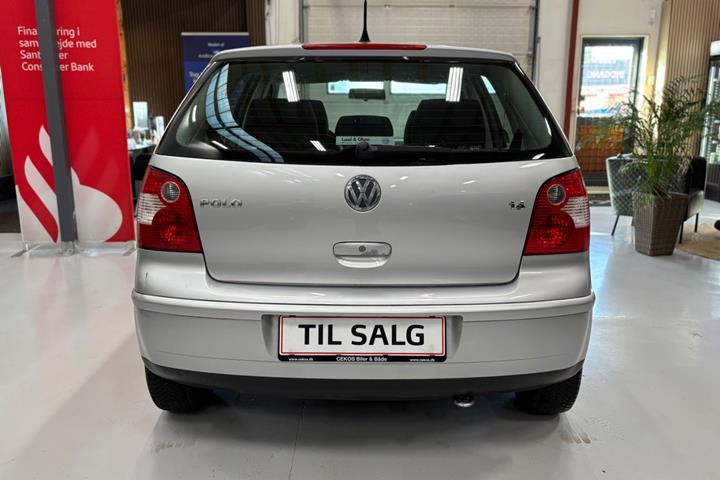 Sølv VW Polo fra 2005