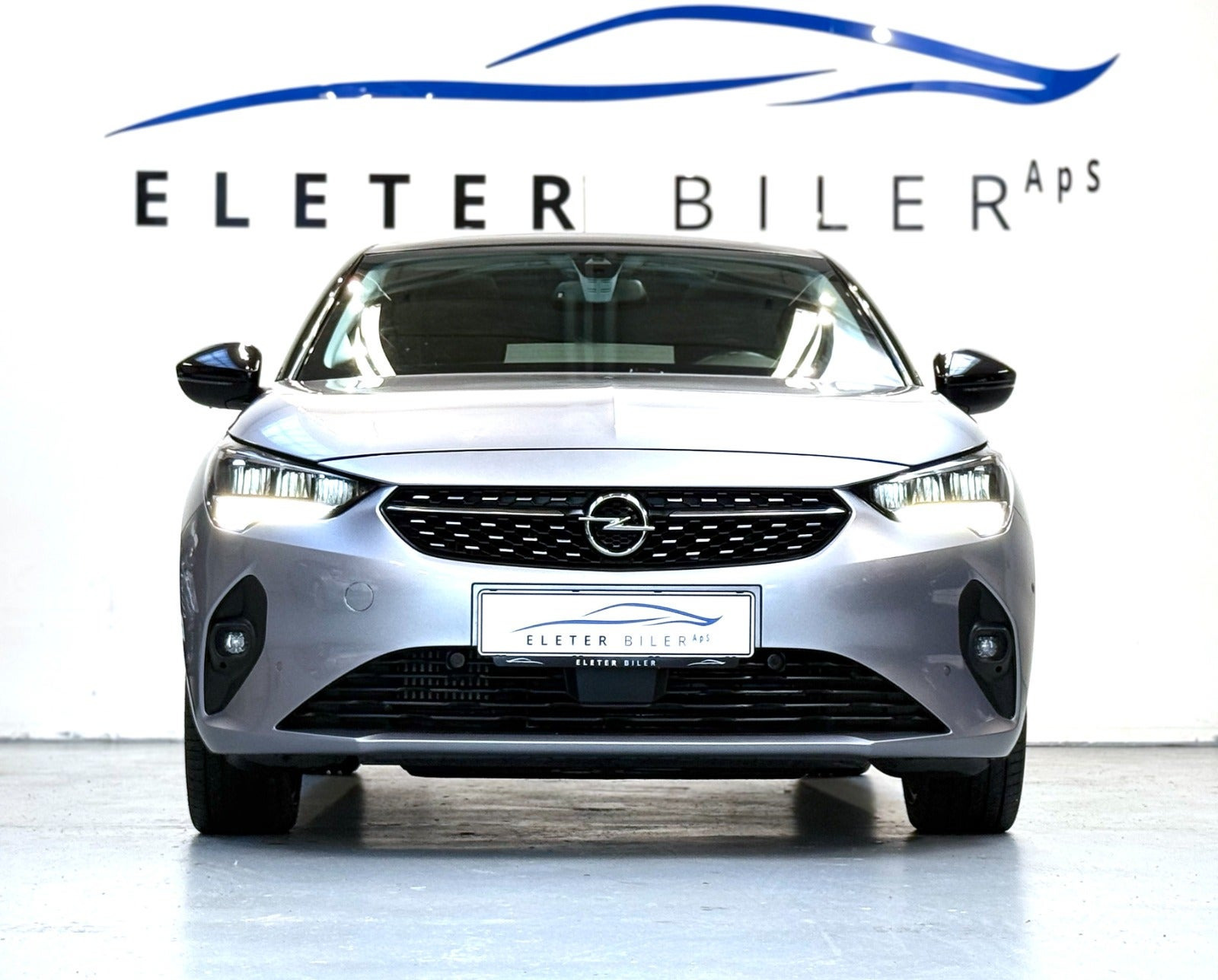 Grå Opel Corsa fra 2020