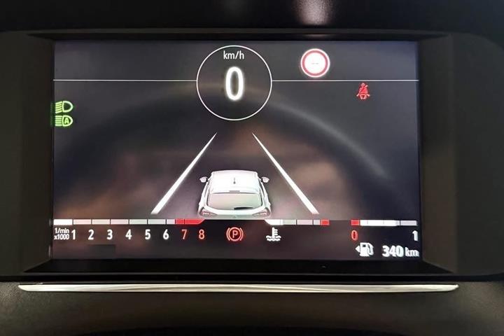 Grå Opel Corsa fra 2020