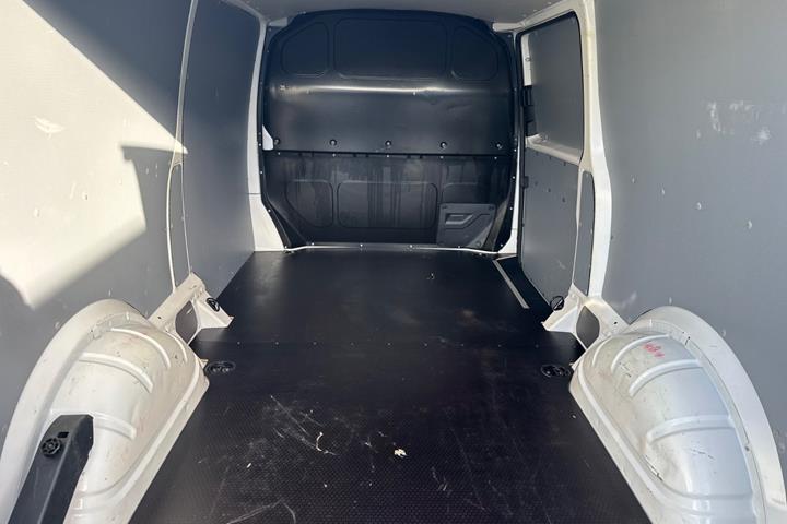 Hvid VW Transporter fra 2023