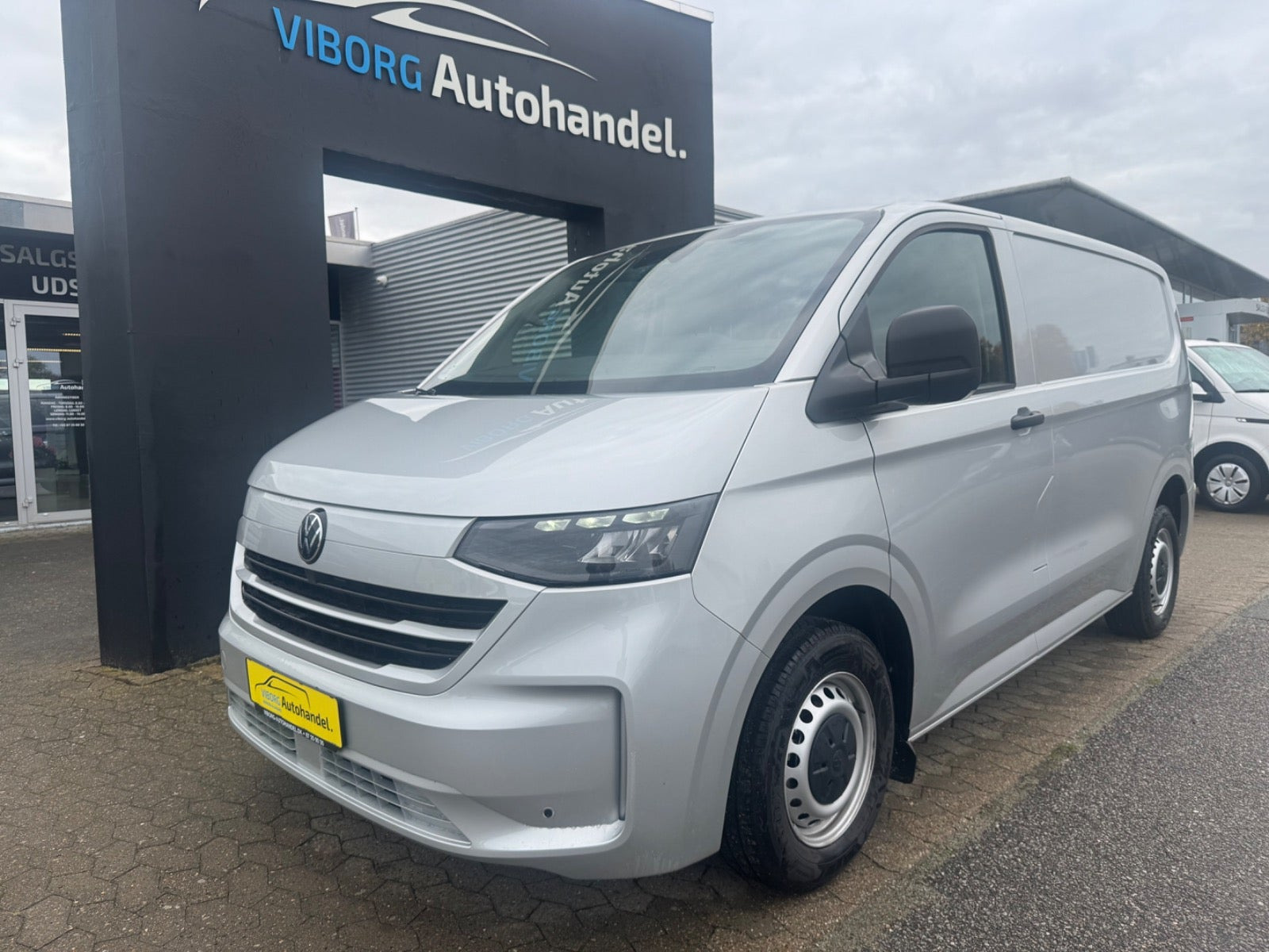 VW e-Transporter 64 Comfort Kassevogn SWB