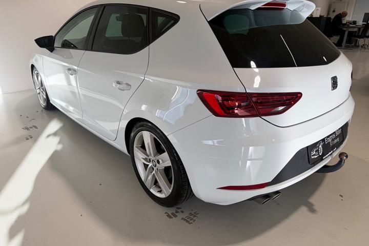 Hvid Seat Leon fra 2019