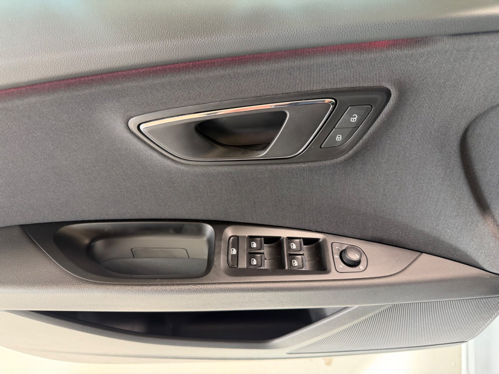 Hvid Seat Leon fra 2019