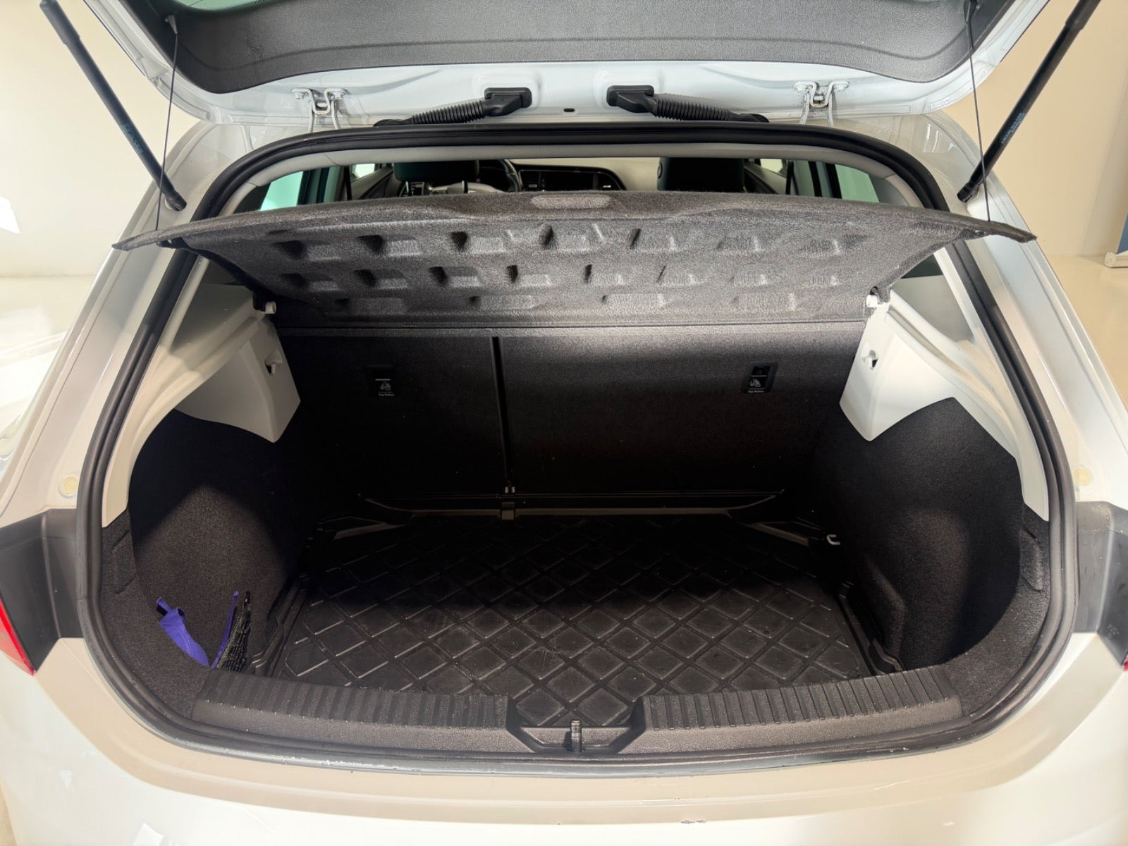 Hvid Seat Leon fra 2019