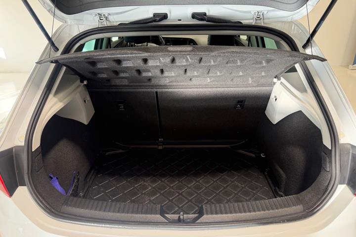 Hvid Seat Leon fra 2019