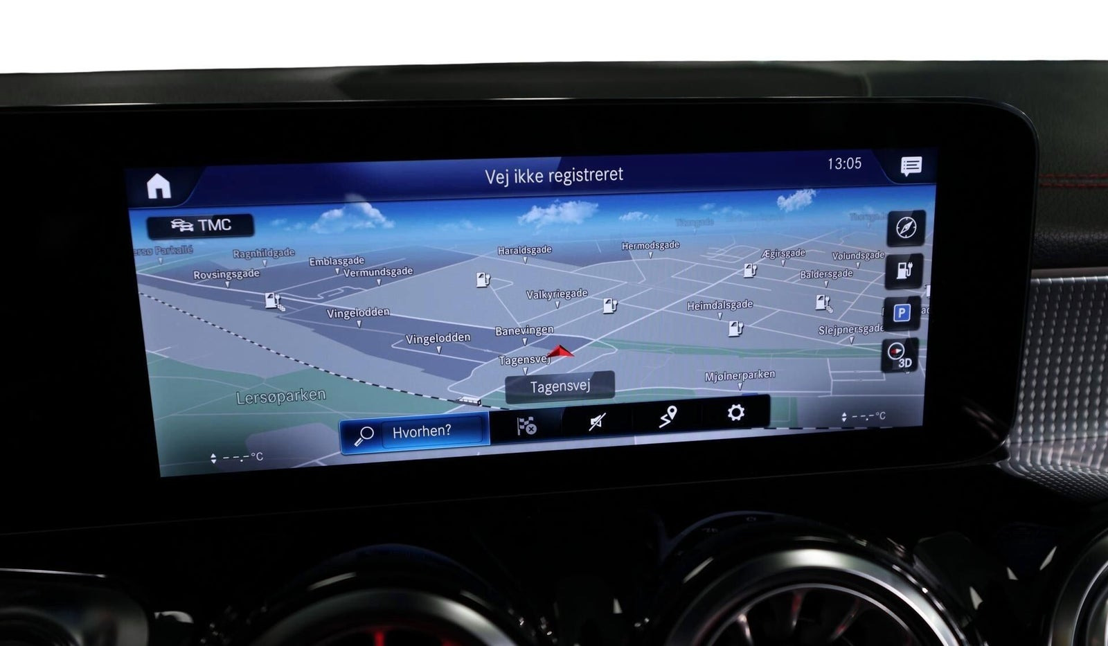 Grå Mercedes EQB250+ fra 2023
