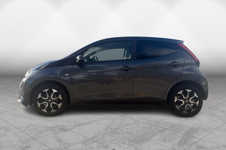 Grå Toyota Aygo fra 2021