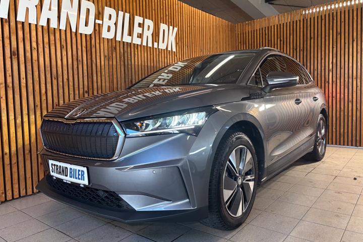 Grå Skoda Enyaq fra 2025