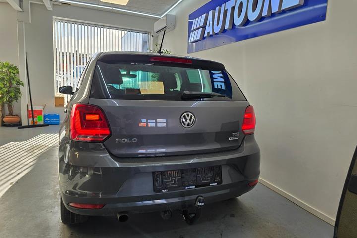 Grå VW Polo fra 2017