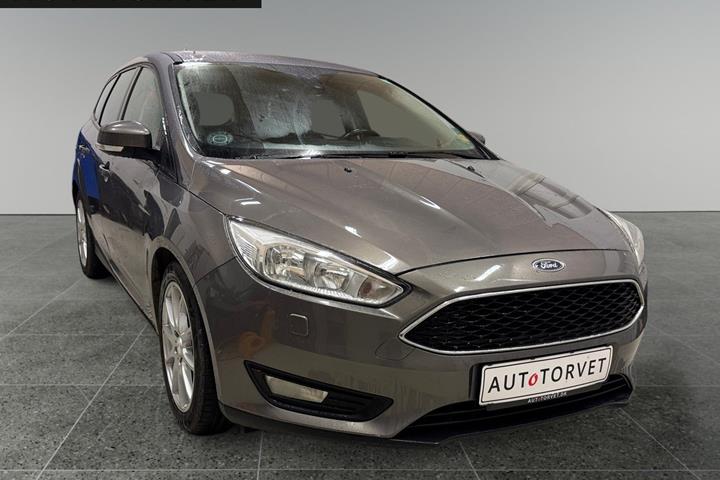 Grå Ford Focus fra 2015