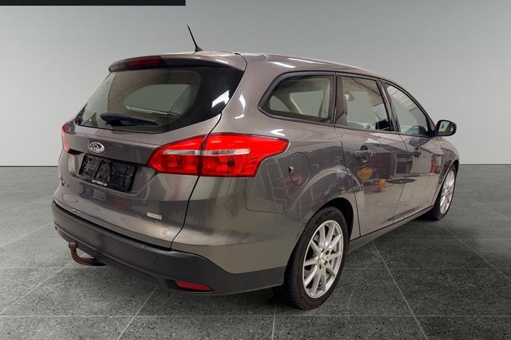 Grå Ford Focus fra 2015