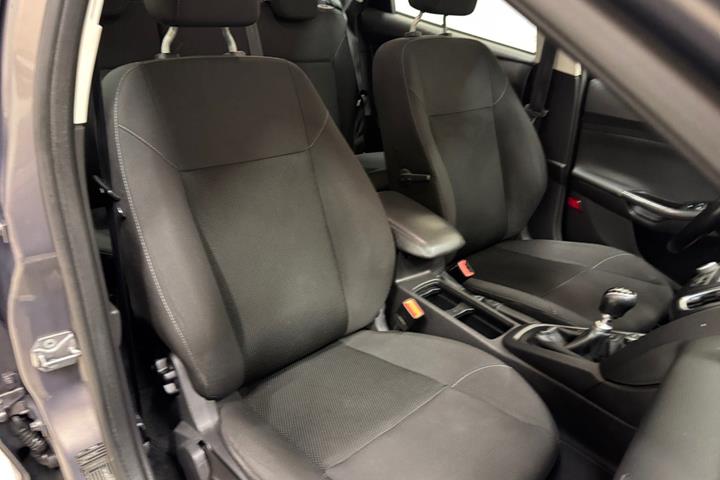 Grå Ford Focus fra 2015