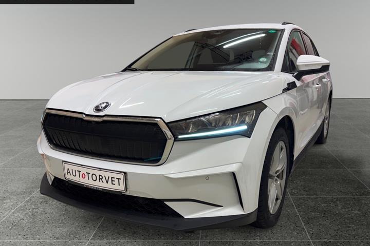 Hvid Skoda Enyaq fra 2021