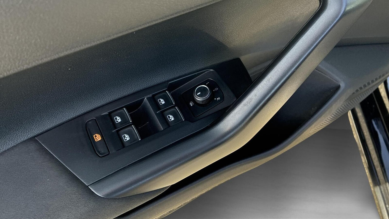 Sort VW Polo fra 2020