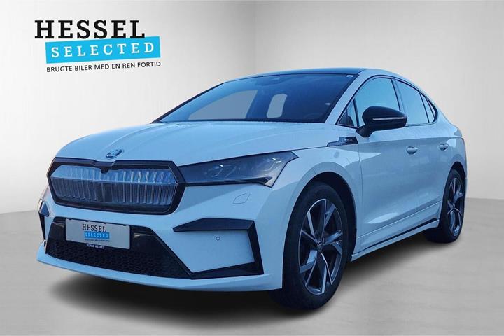 Hvid Skoda Enyaq fra 2023
