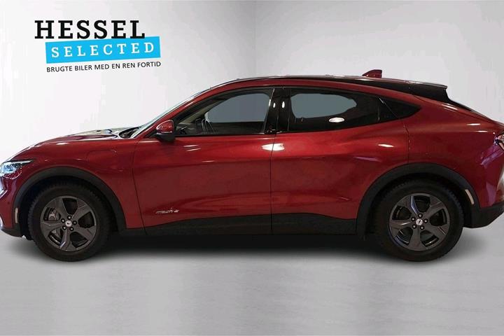 Rød Ford Mustang Mach-E fra 2022