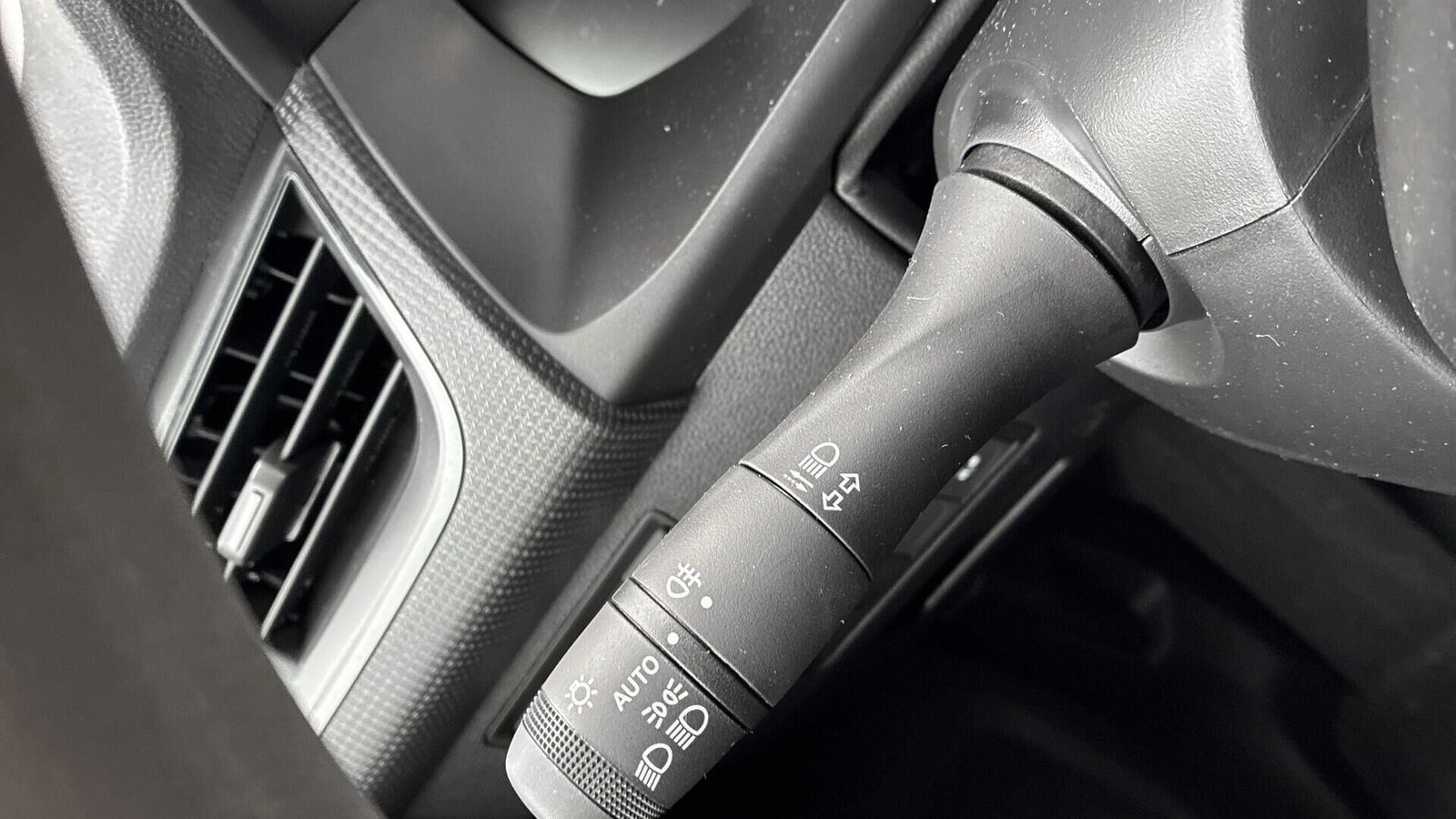 Hvid Renault Kangoo fra 2025