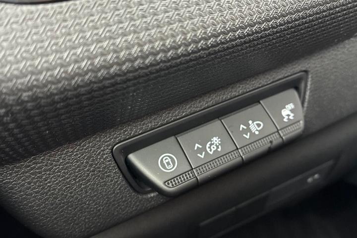 Hvid Renault Kangoo fra 2025