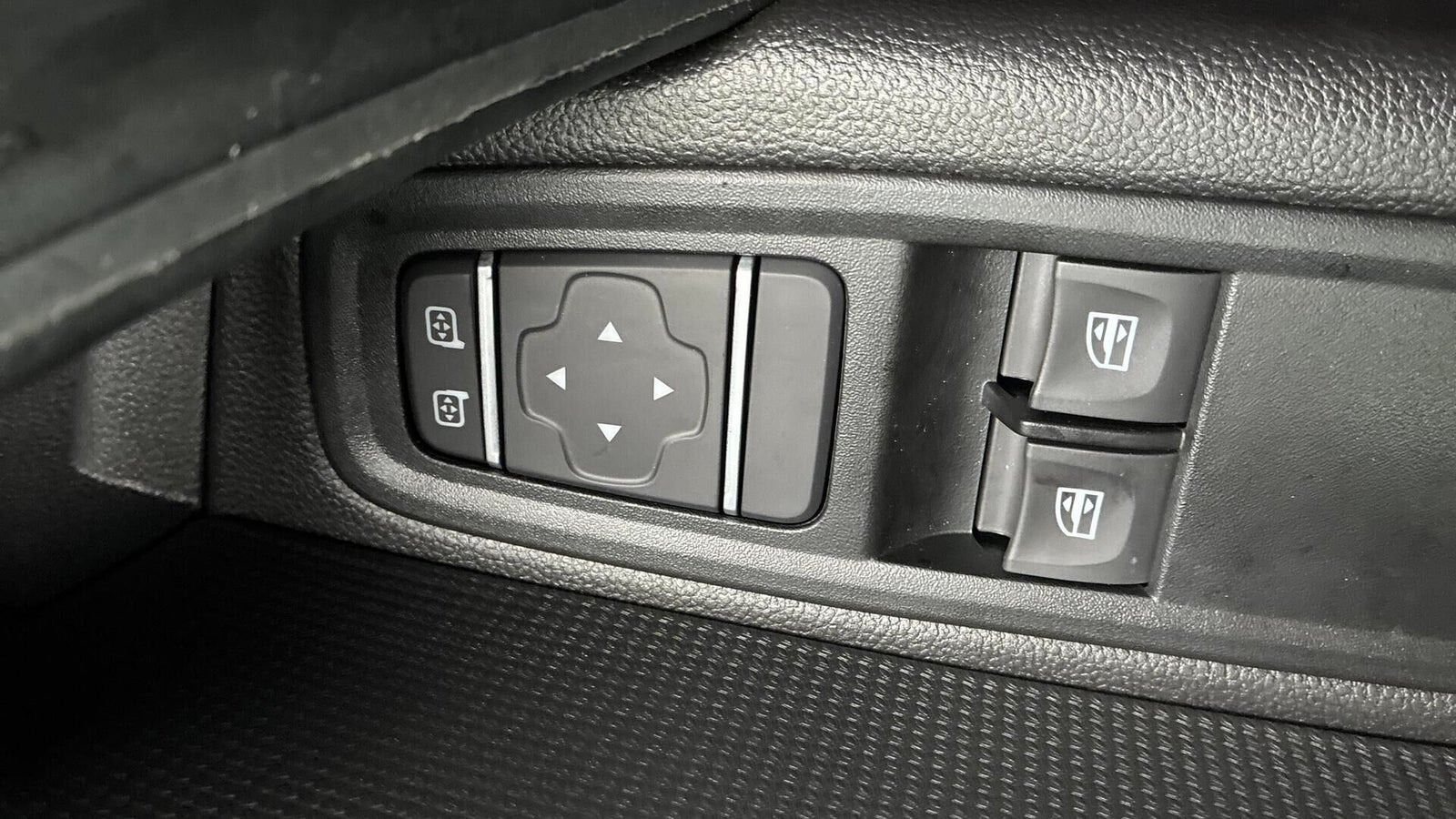 Hvid Renault Kangoo fra 2025