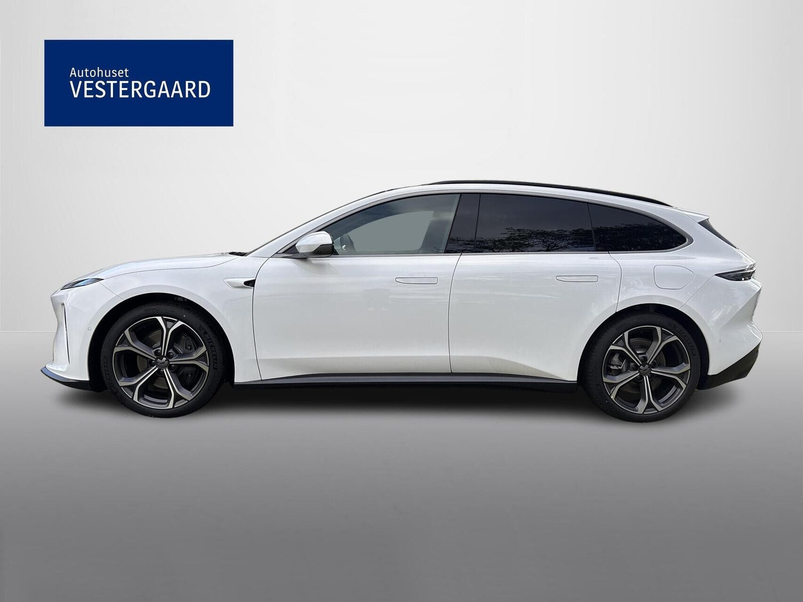 Hvid Nio ET5 fra 2025