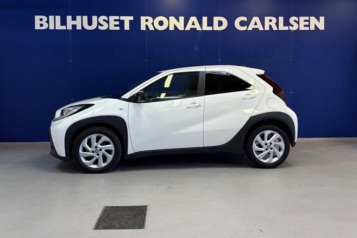 Hvid Toyota Aygo X fra 2022