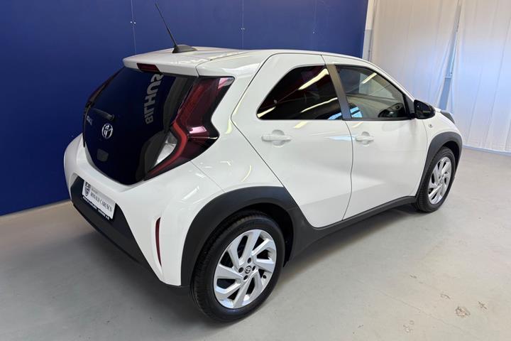 Hvid Toyota Aygo X fra 2022
