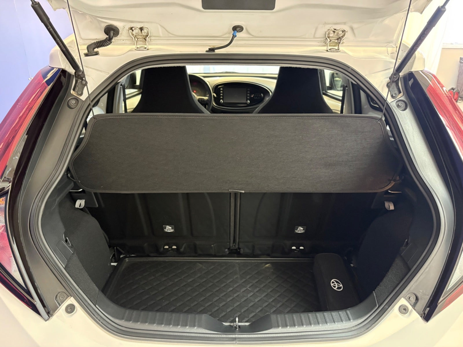 Hvid Toyota Aygo X fra 2022