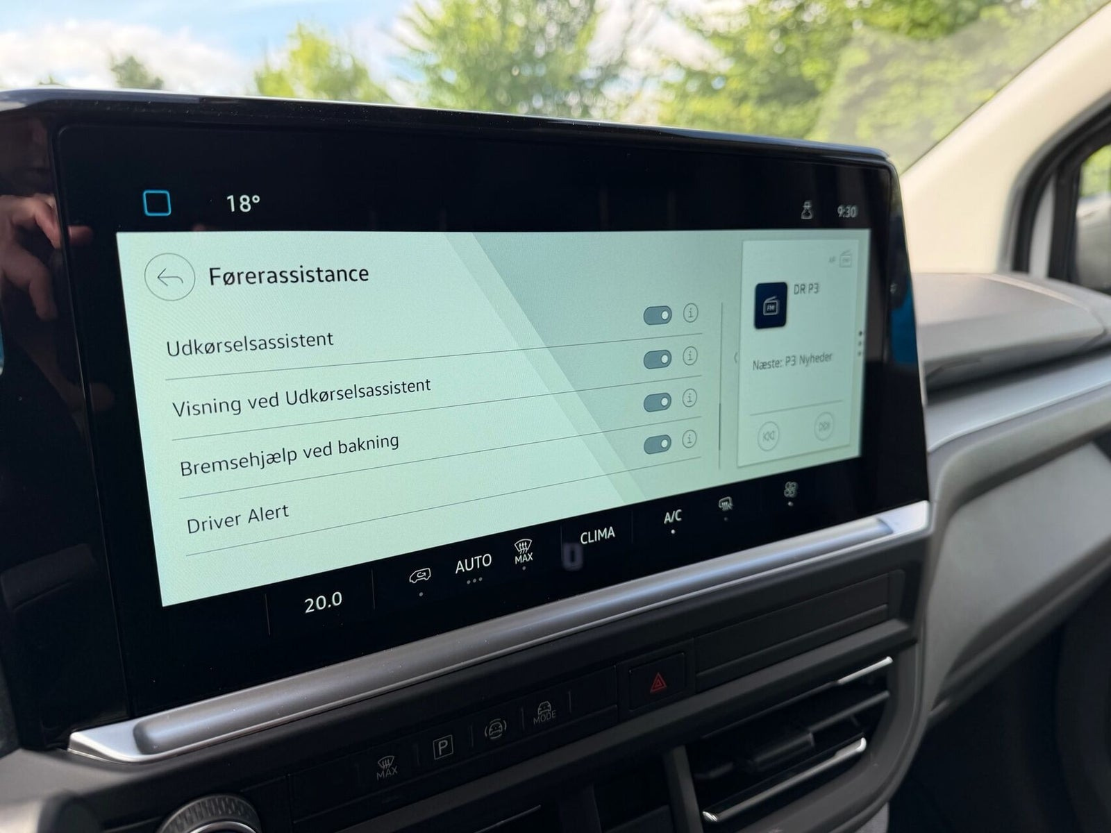 Hvid VW e-Transporter fra 2025
