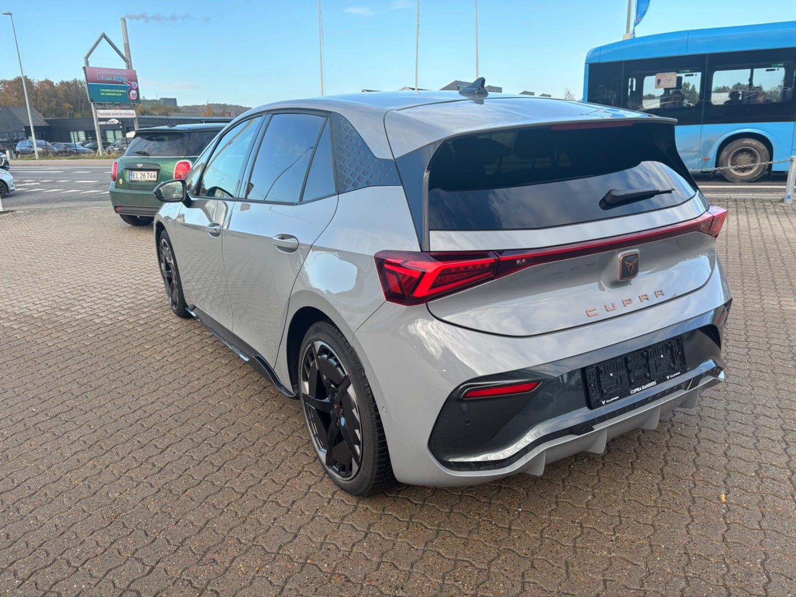 Grå Cupra Born fra 2025