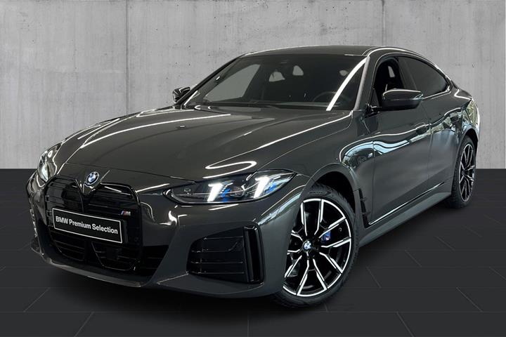 Grå BMW i4 fra 2025